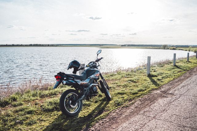 niezawodny motocykl na długie podróże